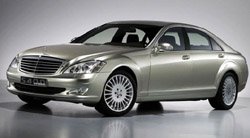 The luxury hybrid Mercedes S400 Blue Hybrid
